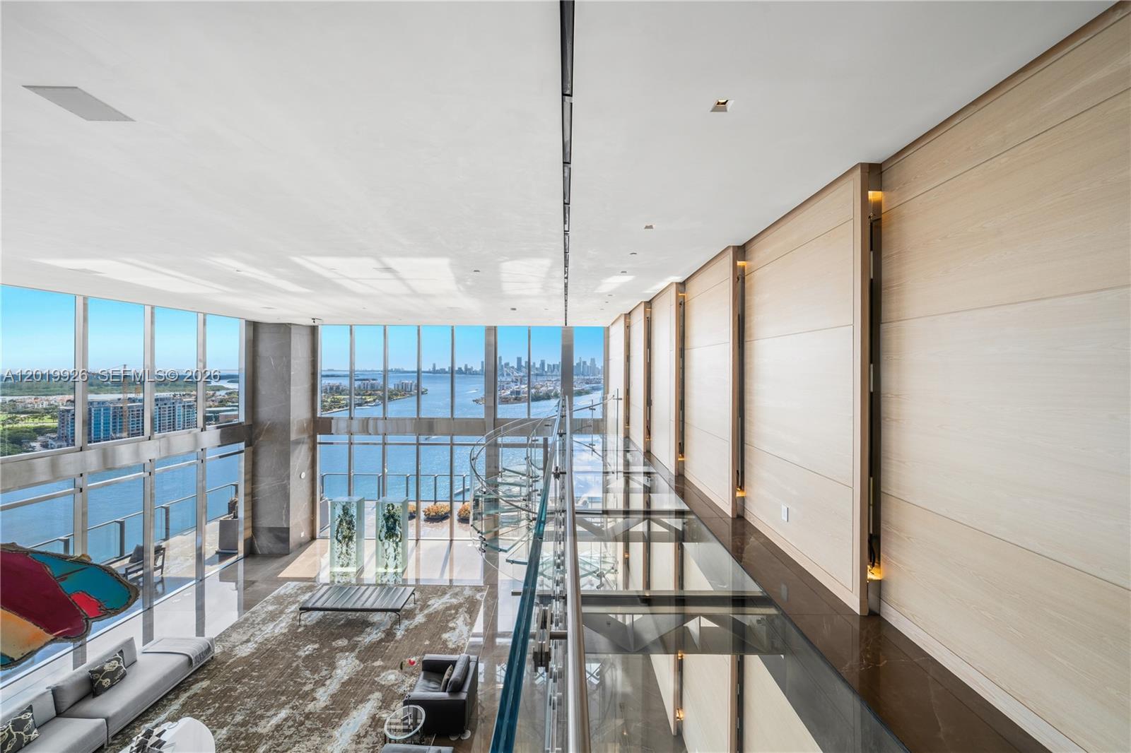 800 S Pointe Dr #Penthouse 2204, Miami Beach FL 33139