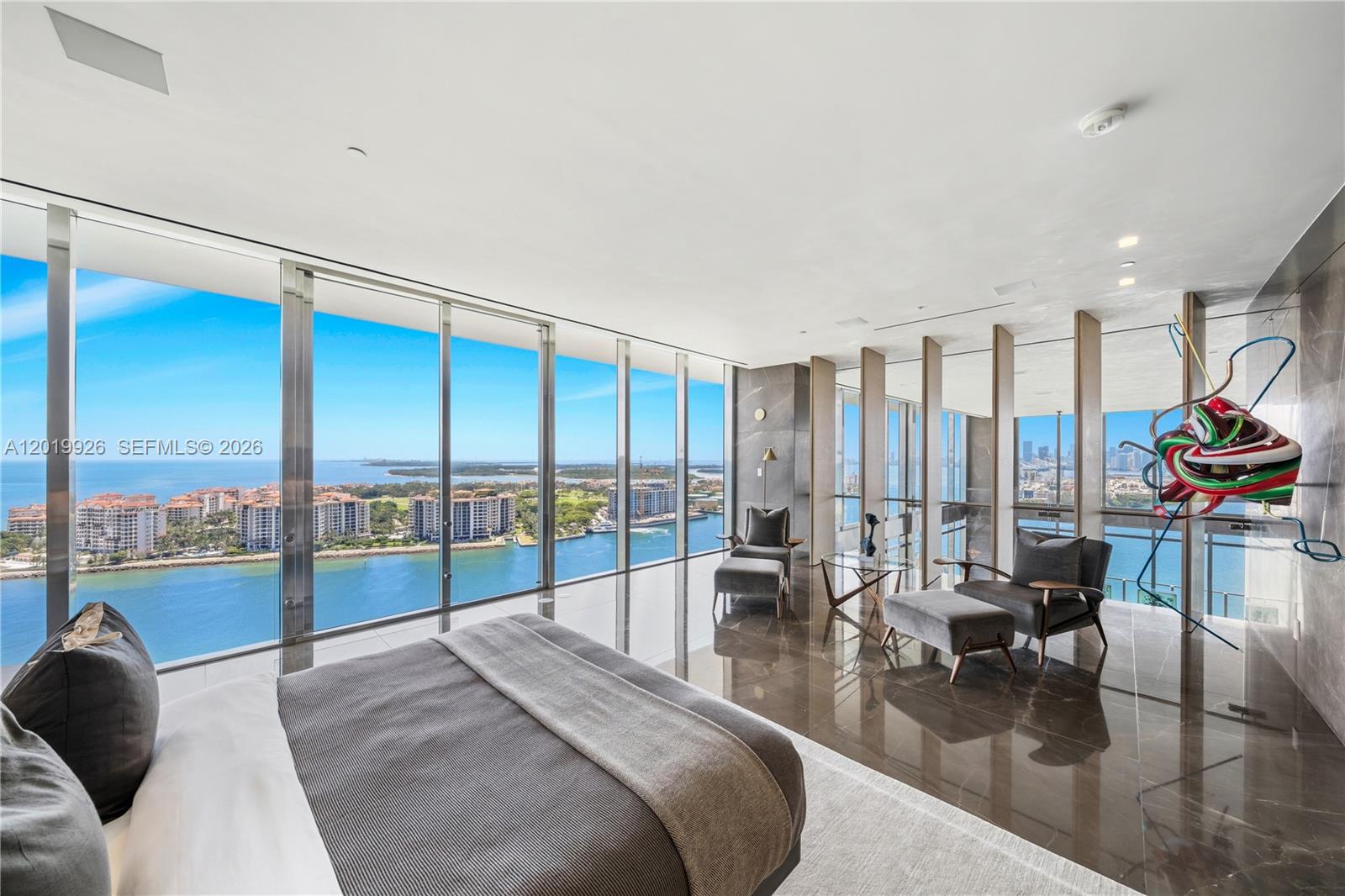 800 S Pointe Dr #Penthouse 2204, Miami Beach FL 33139