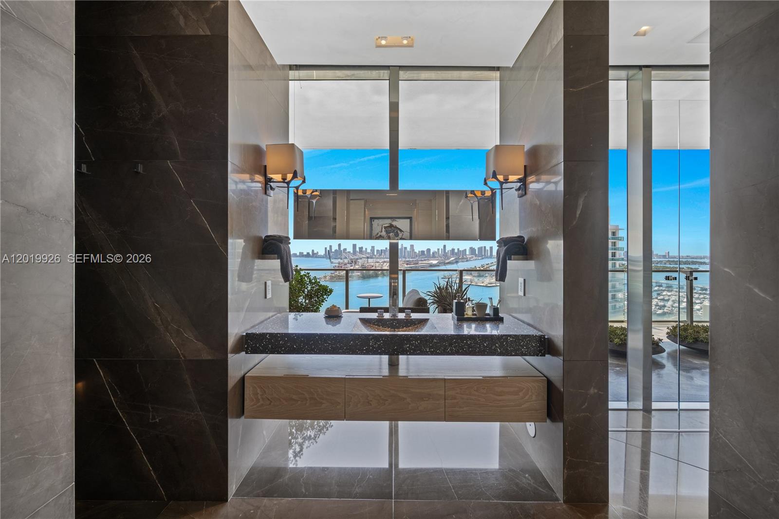 800 S Pointe Dr #Penthouse 2204, Miami Beach FL 33139