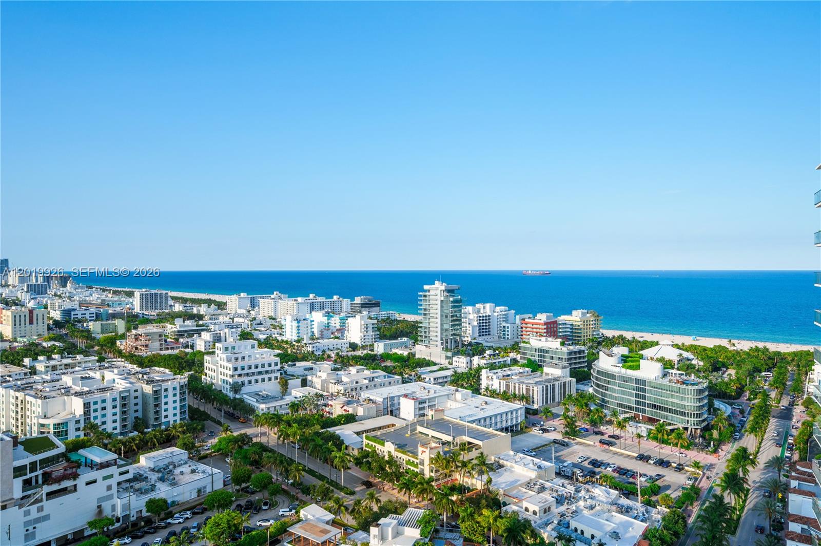 800 S Pointe Dr #Penthouse 2204, Miami Beach FL 33139