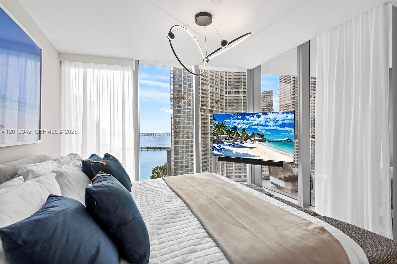 300 Biscayne Blvd Way #1605, Miami FL 33131