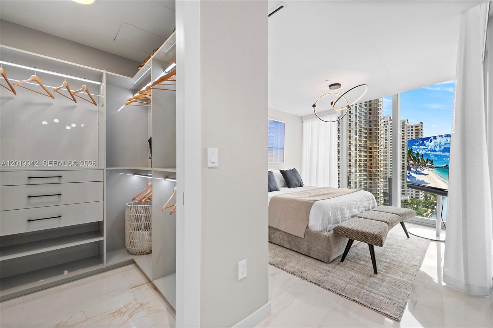 300 Biscayne Blvd Way #1605, Miami FL 33131