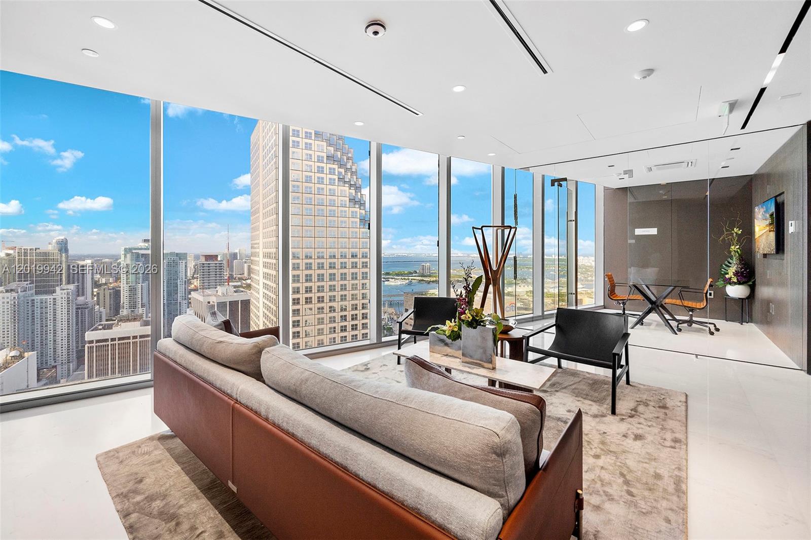 300 Biscayne Blvd Way #1605, Miami FL 33131