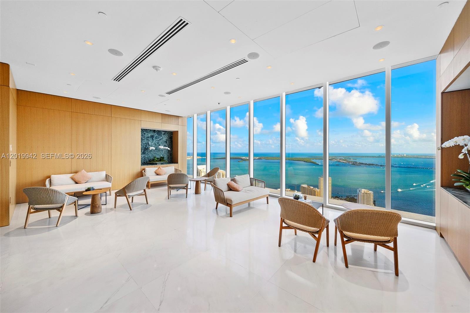 300 Biscayne Blvd Way #1605, Miami FL 33131