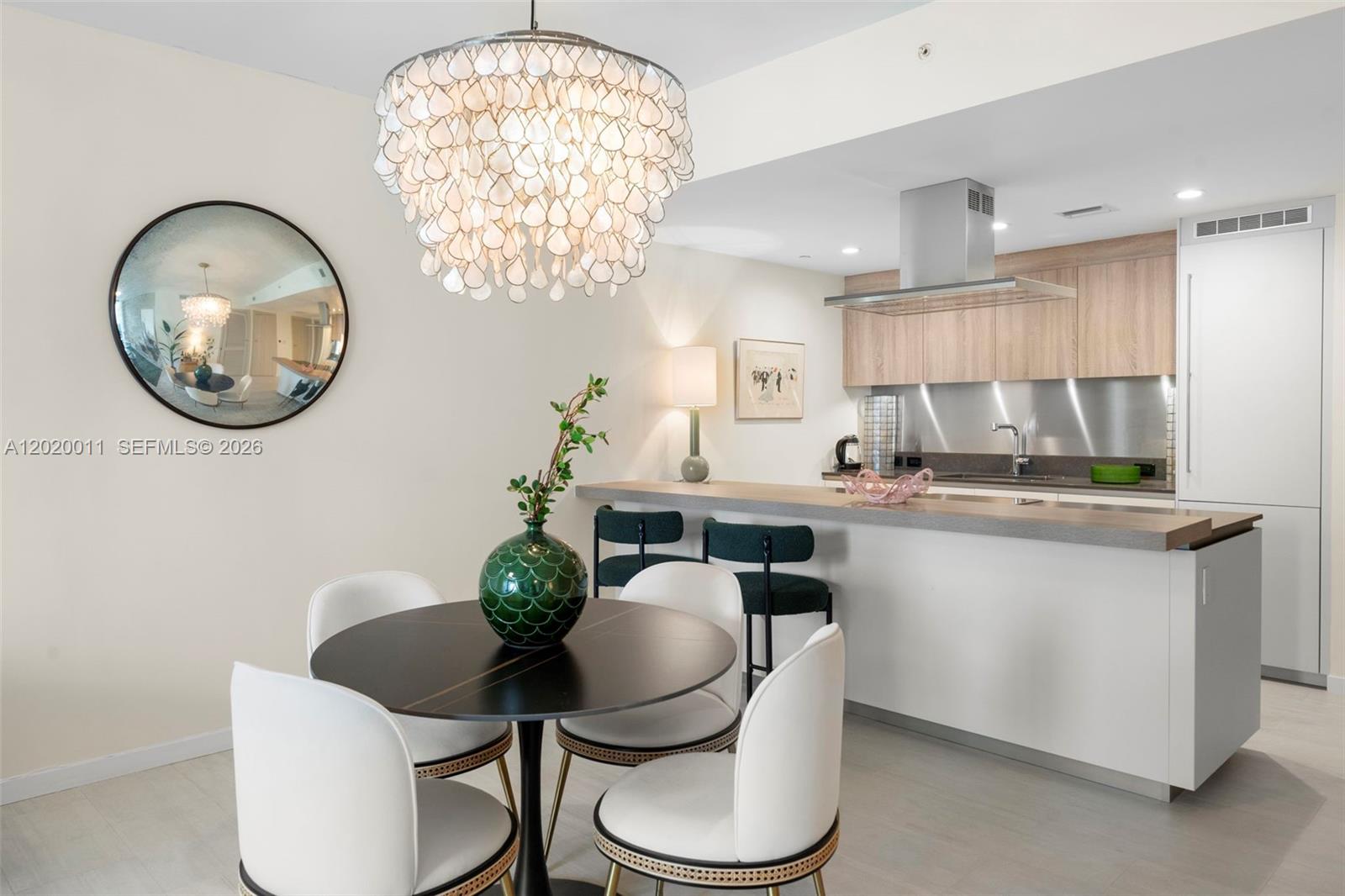 1000 Brickell Plz #4014, Miami FL 33131