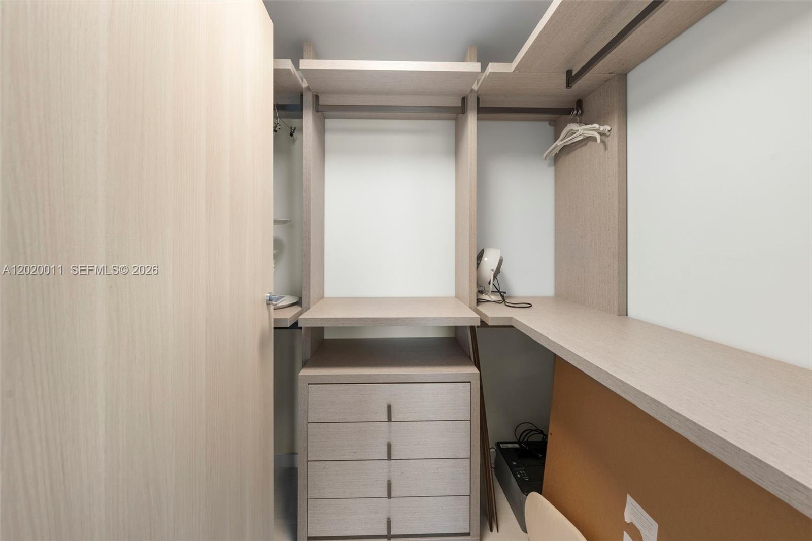 1000 Brickell Plz #4014, Miami FL 33131