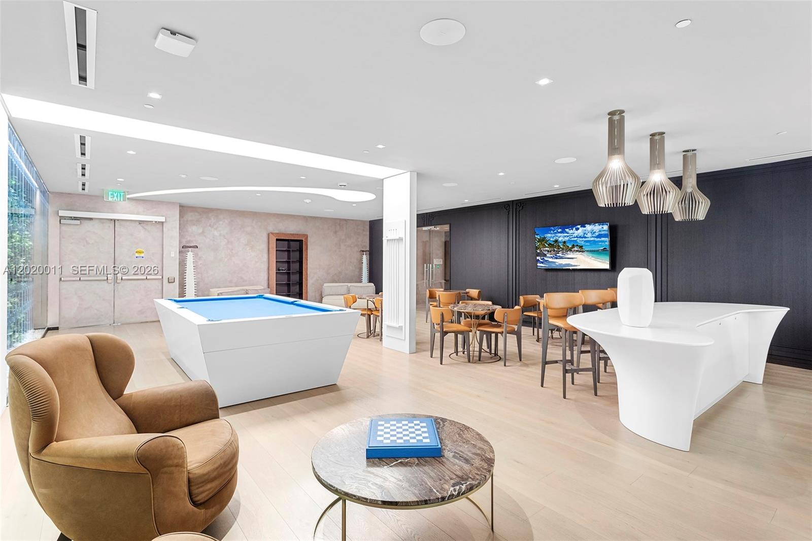 1000 Brickell Plz #4014, Miami FL 33131