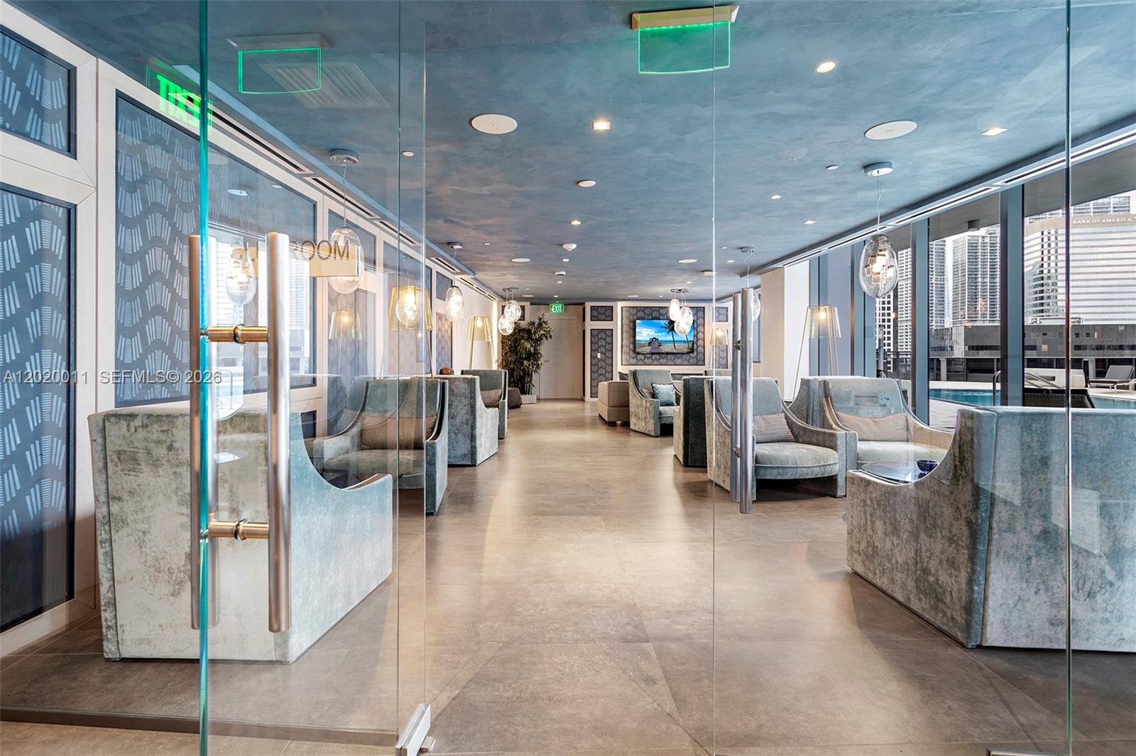 1000 Brickell Plz #4014, Miami FL 33131