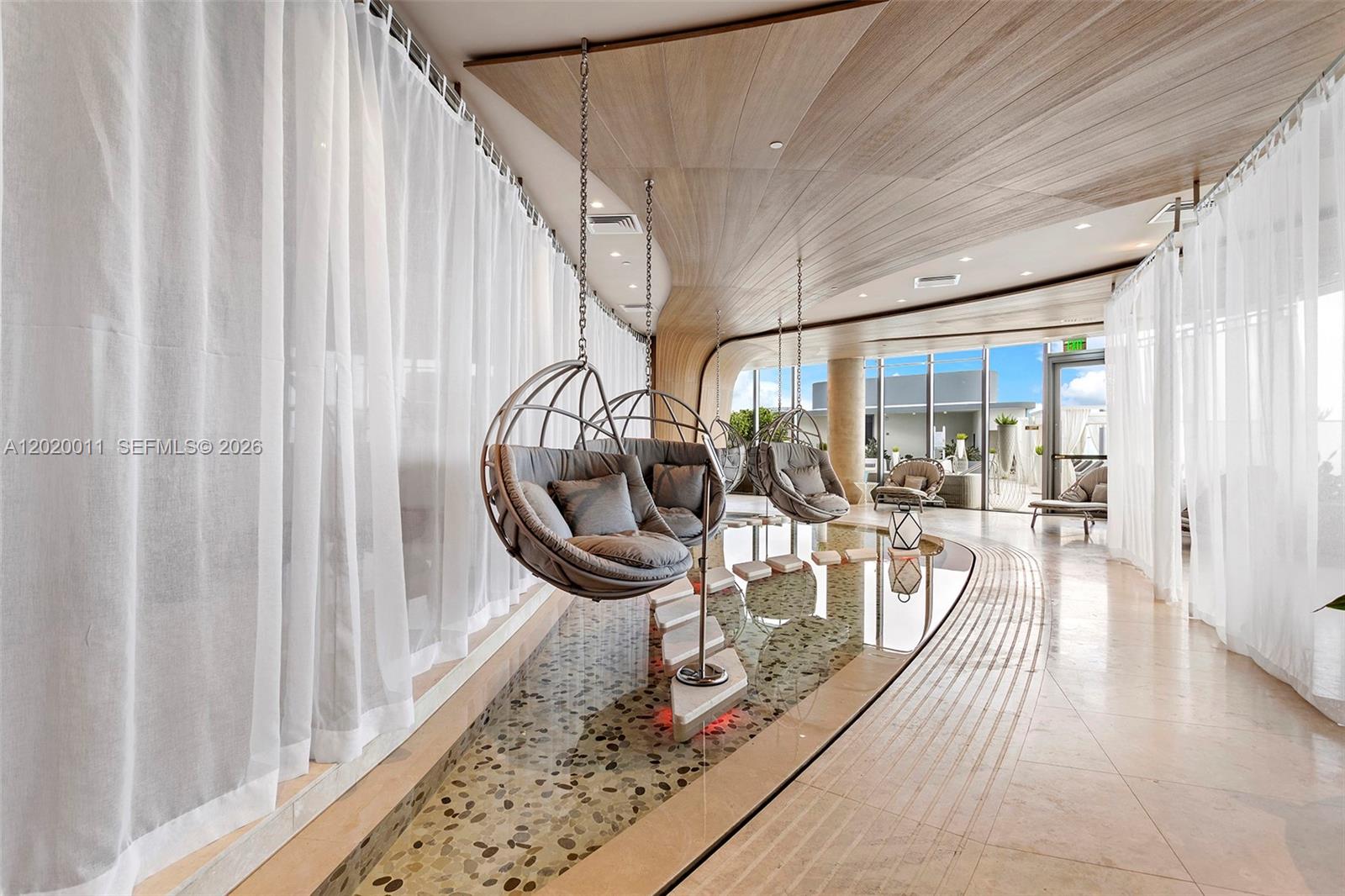 1000 Brickell Plz #4014, Miami FL 33131