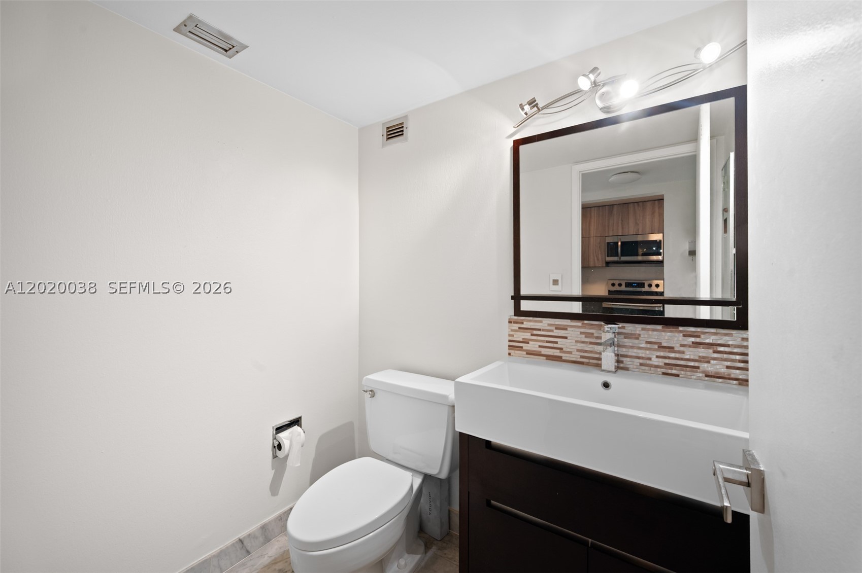 1901 Brickell Ave #B2004, Miami FL 33129