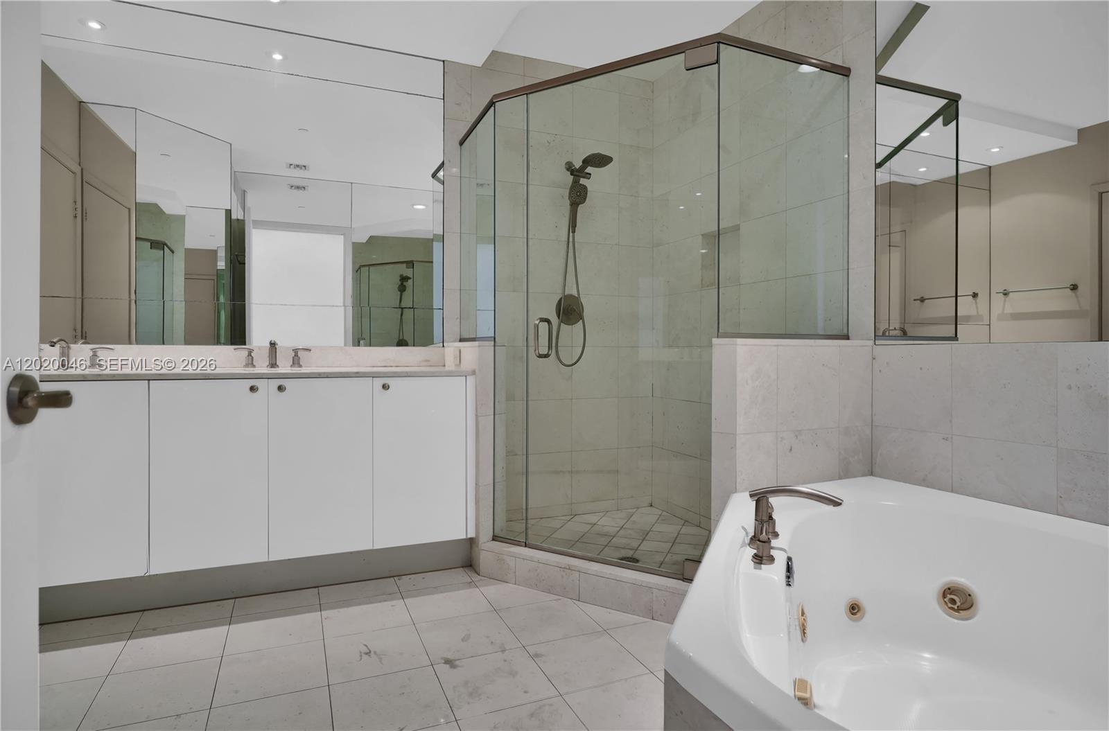 901 Brickell Key Blvd #3204, Miami FL 33131