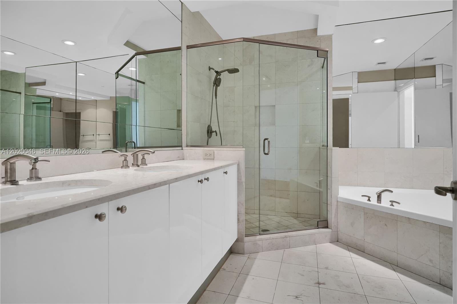 901 Brickell Key Blvd #3204, Miami FL 33131