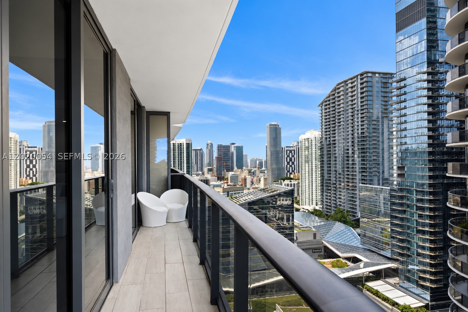 55 SW 9th St #2703, Miami FL 33130