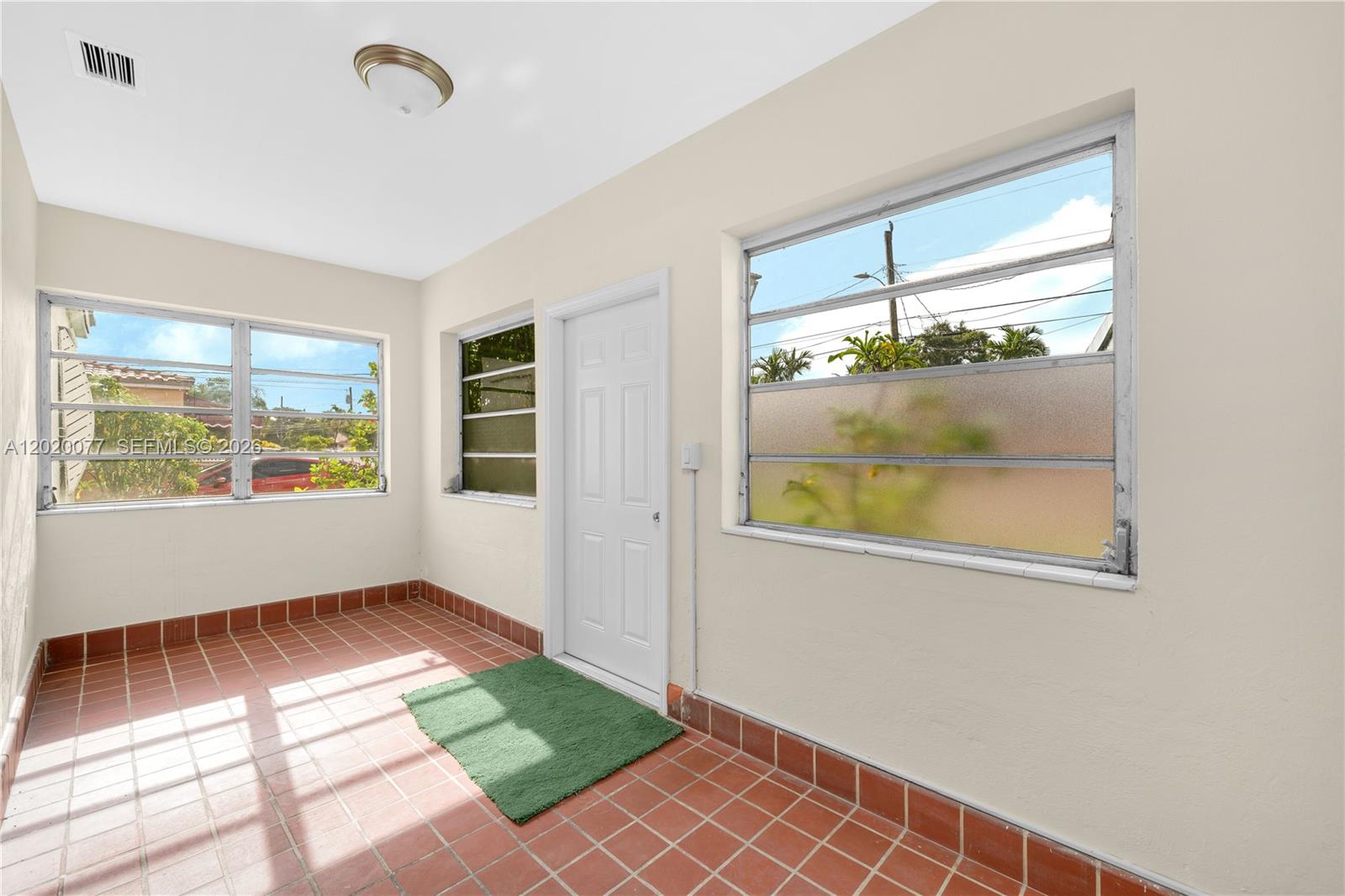 3271 NW 18th Ter, Miami FL 33125