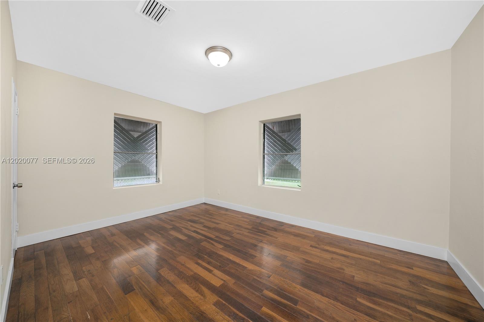 3271 NW 18th Ter, Miami FL 33125