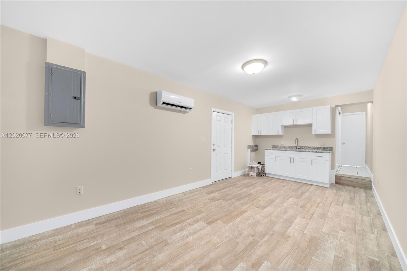 3271 NW 18th Ter, Miami FL 33125