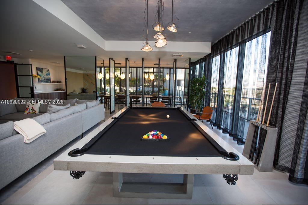 121 NE 34th St #2203, Miami FL 33137