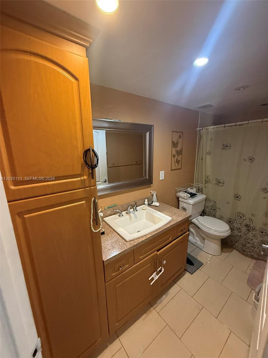 6780 W 2nd Ct #313, Hialeah FL 33012
