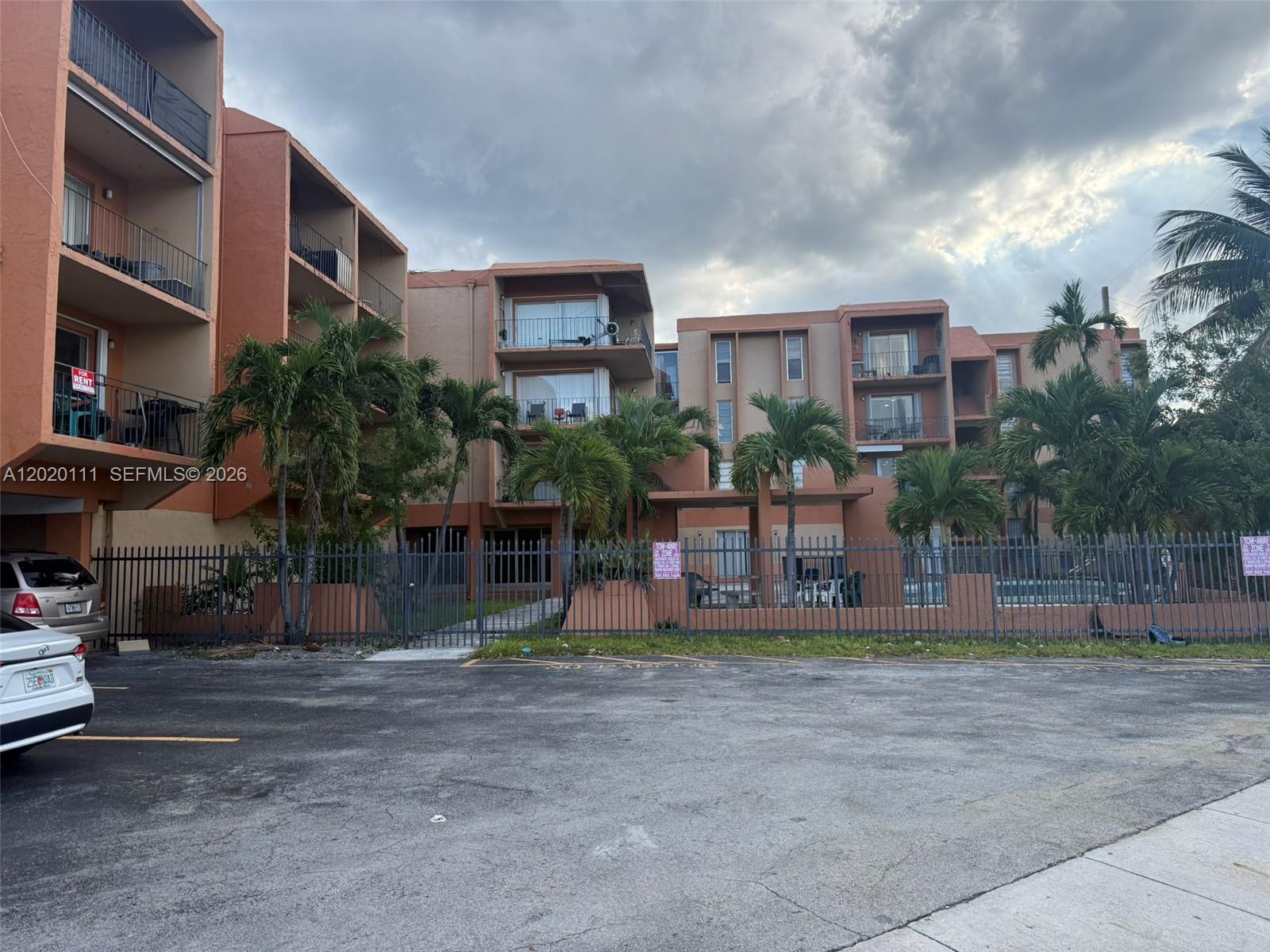 6780 W 2nd Ct #313, Hialeah FL 33012