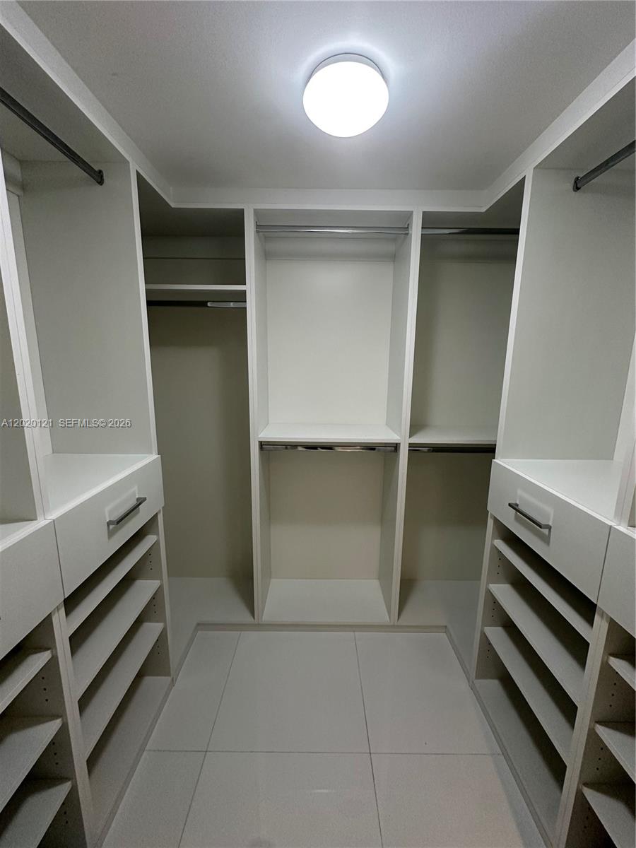 2101 Brickell Ave #1909, Miami FL 33129