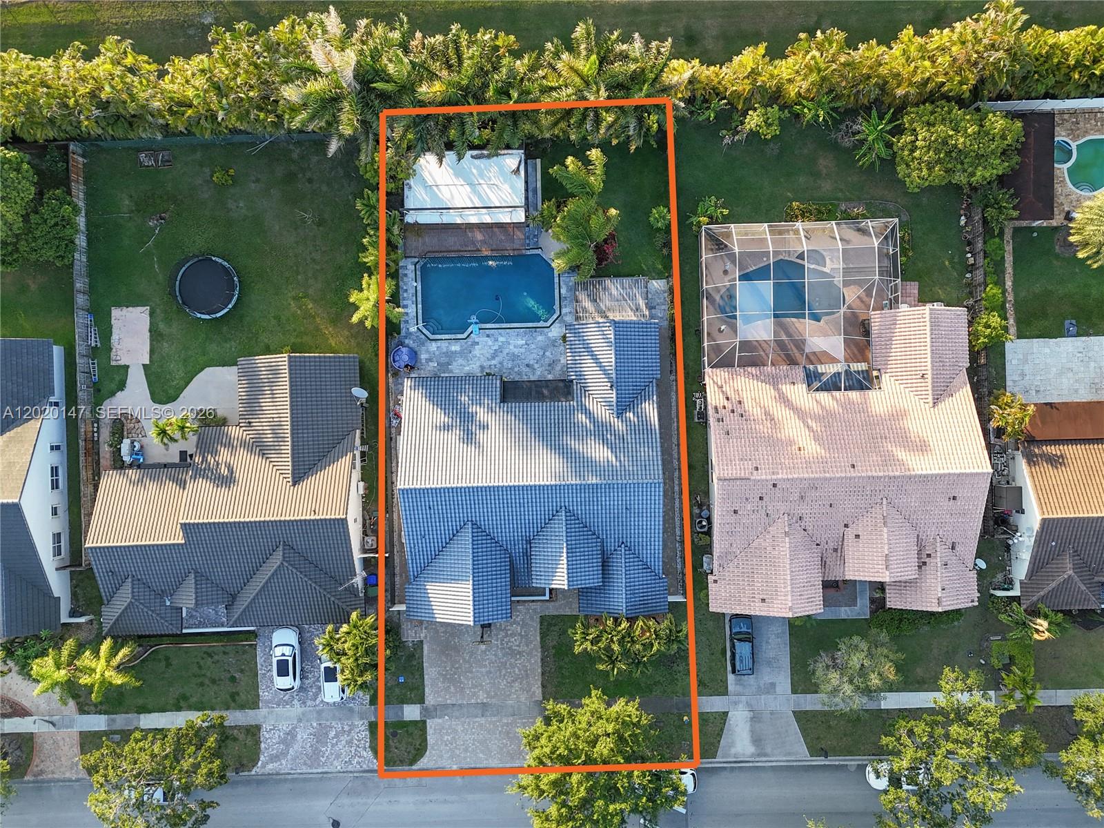 16183 NW 15th St, Pembroke Pines FL 33028