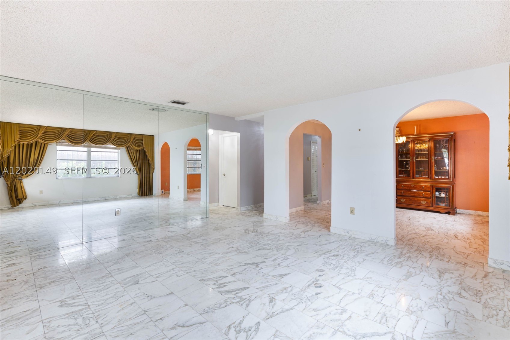 320 NW 61st Ave, Miami FL 33126