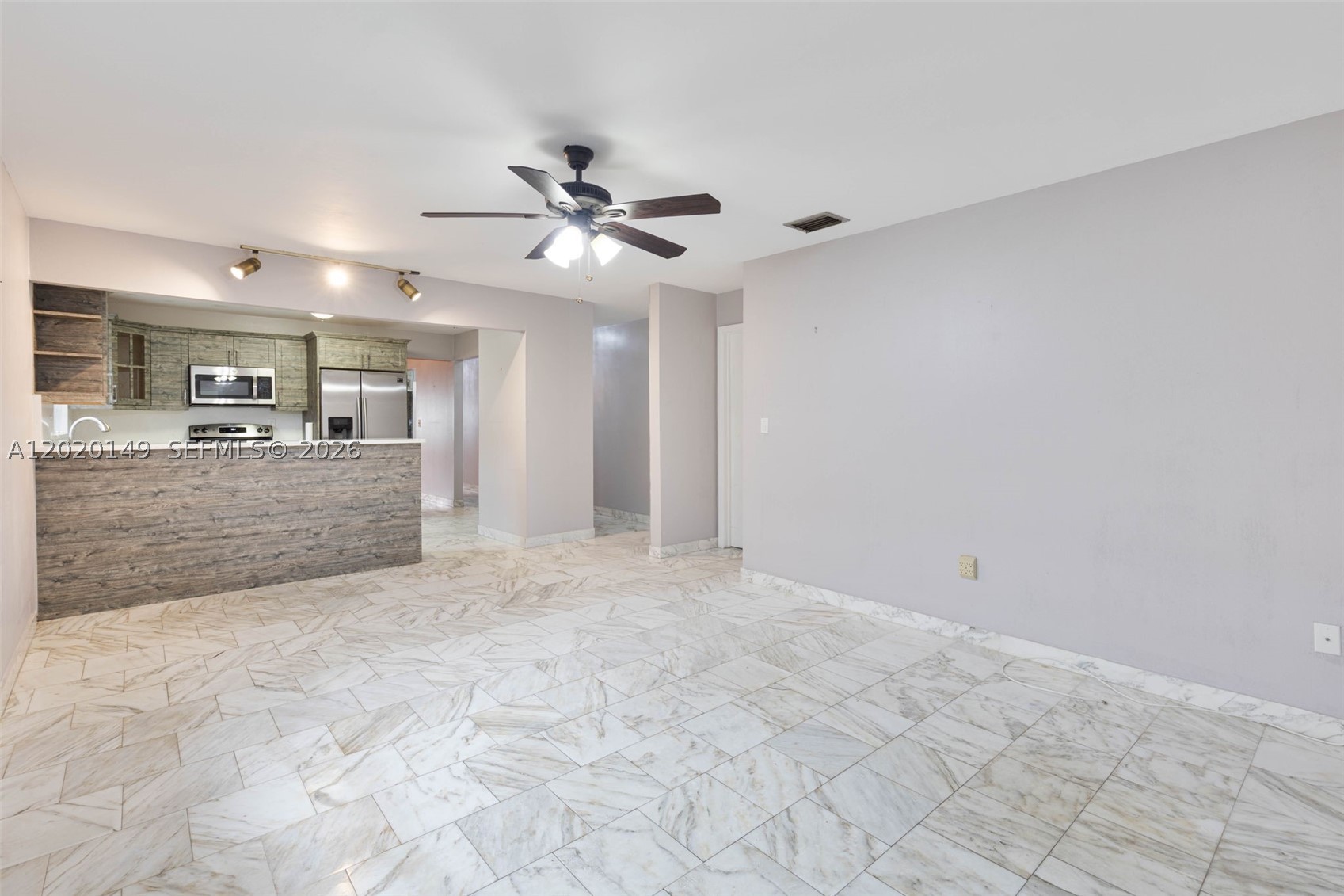 320 NW 61st Ave, Miami FL 33126