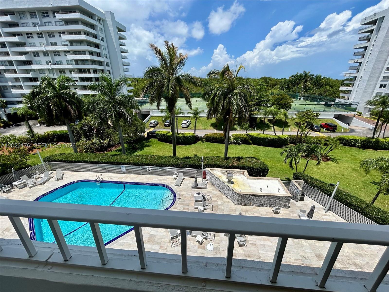 199 Ocean Lane Dr #512, Key Biscayne FL 33149
