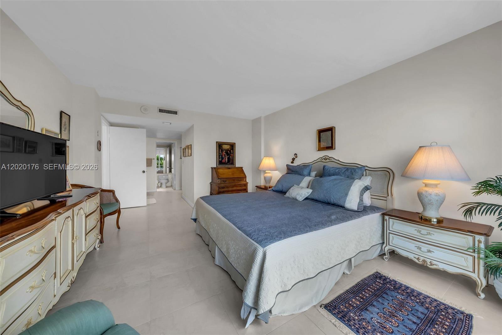 199 Ocean Lane Dr #512, Key Biscayne FL 33149