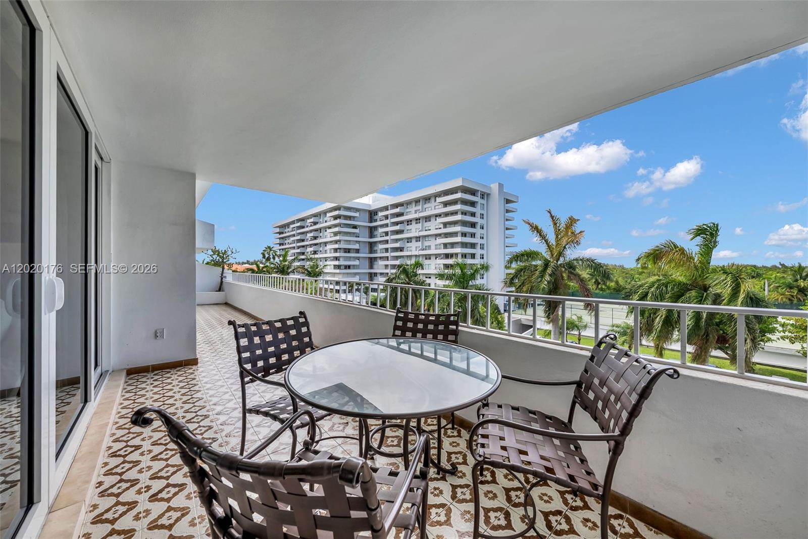 199 Ocean Lane Dr #512, Key Biscayne FL 33149