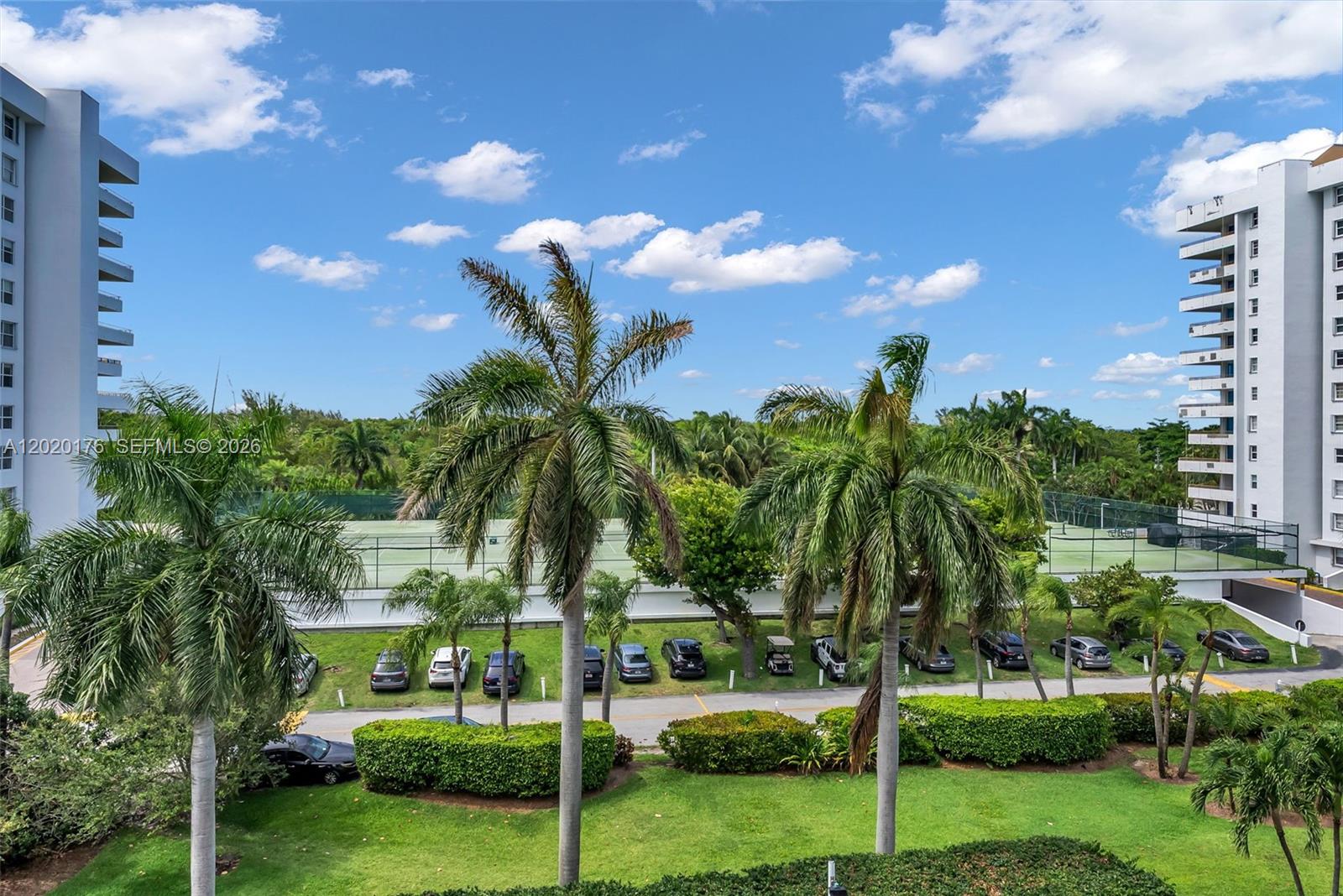 199 Ocean Lane Dr #512, Key Biscayne FL 33149