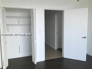90 SW 3rd St #3204, Miami FL 33130