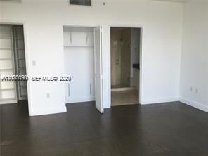 90 SW 3rd St #3204, Miami FL 33130
