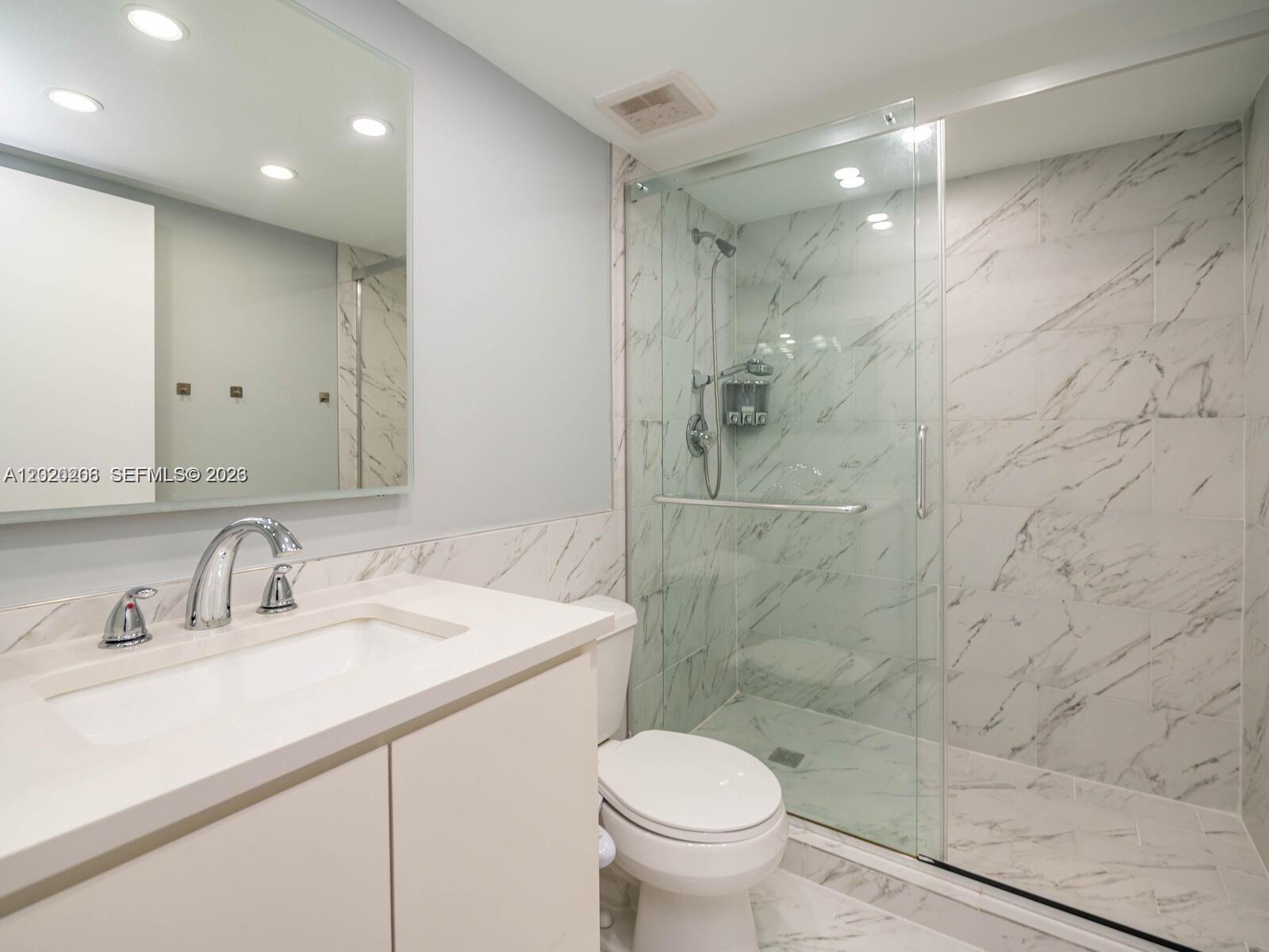 3600 Mystic Pointe Dr #808, Aventura FL 33180