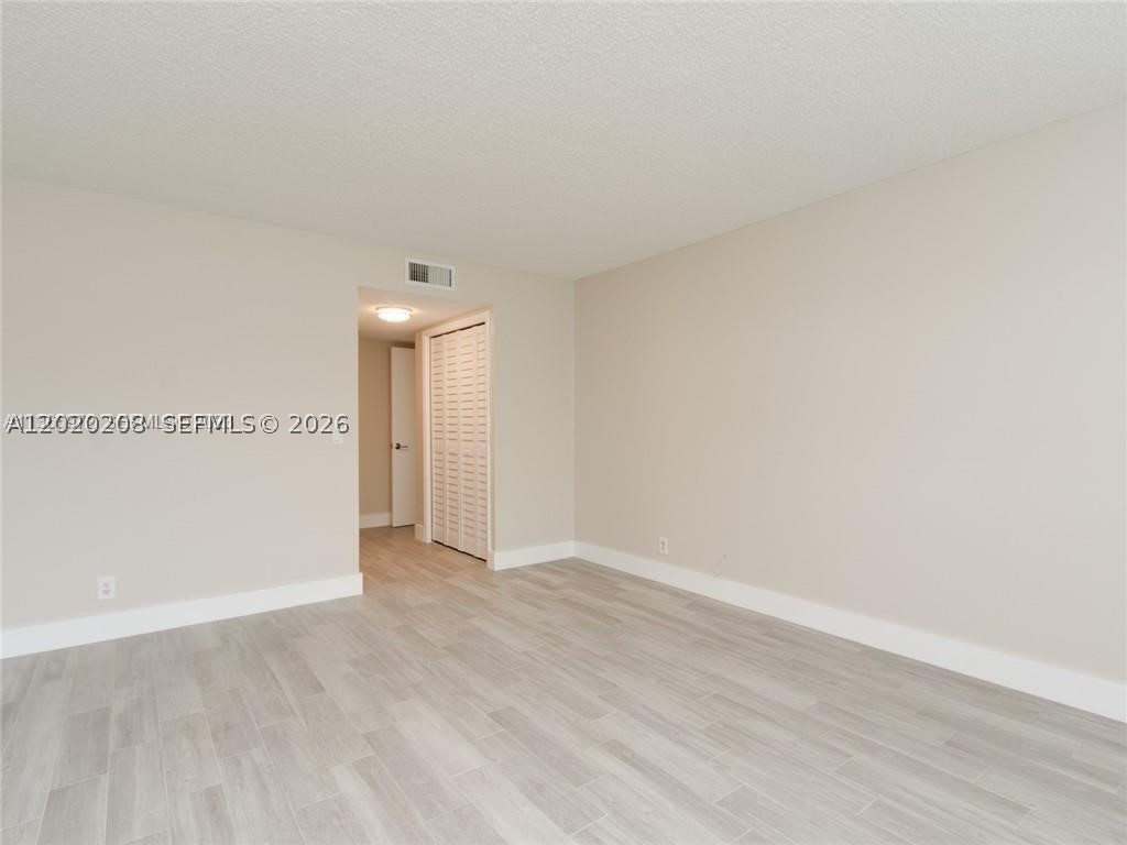 436 Lakeview Dr #203, Weston FL 33326