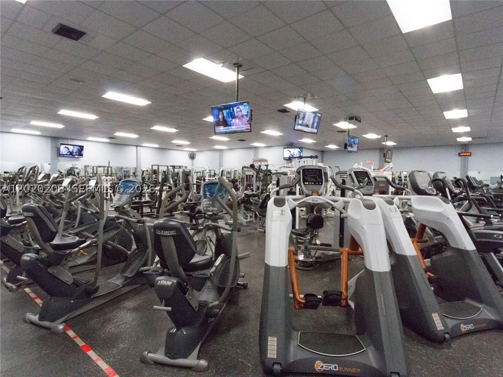 436 Lakeview Dr #203, Weston FL 33326