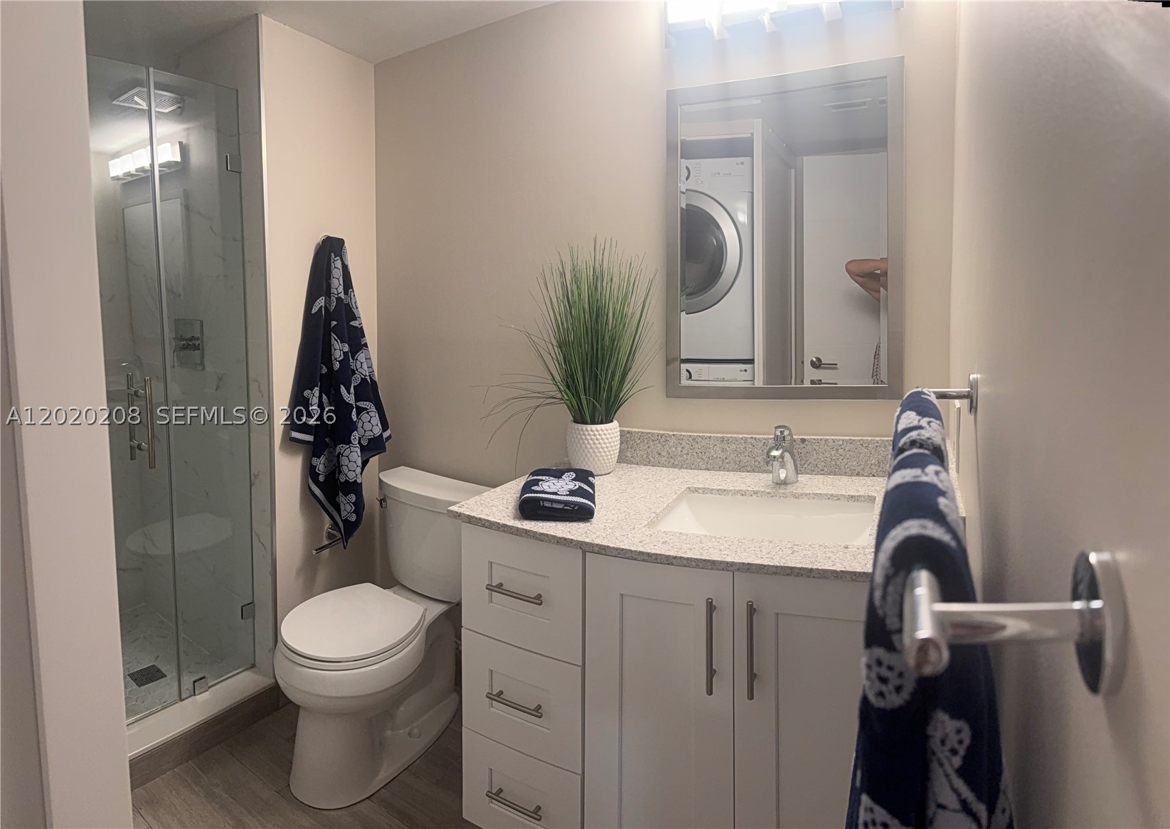 436 Lakeview Dr #203, Weston FL 33326