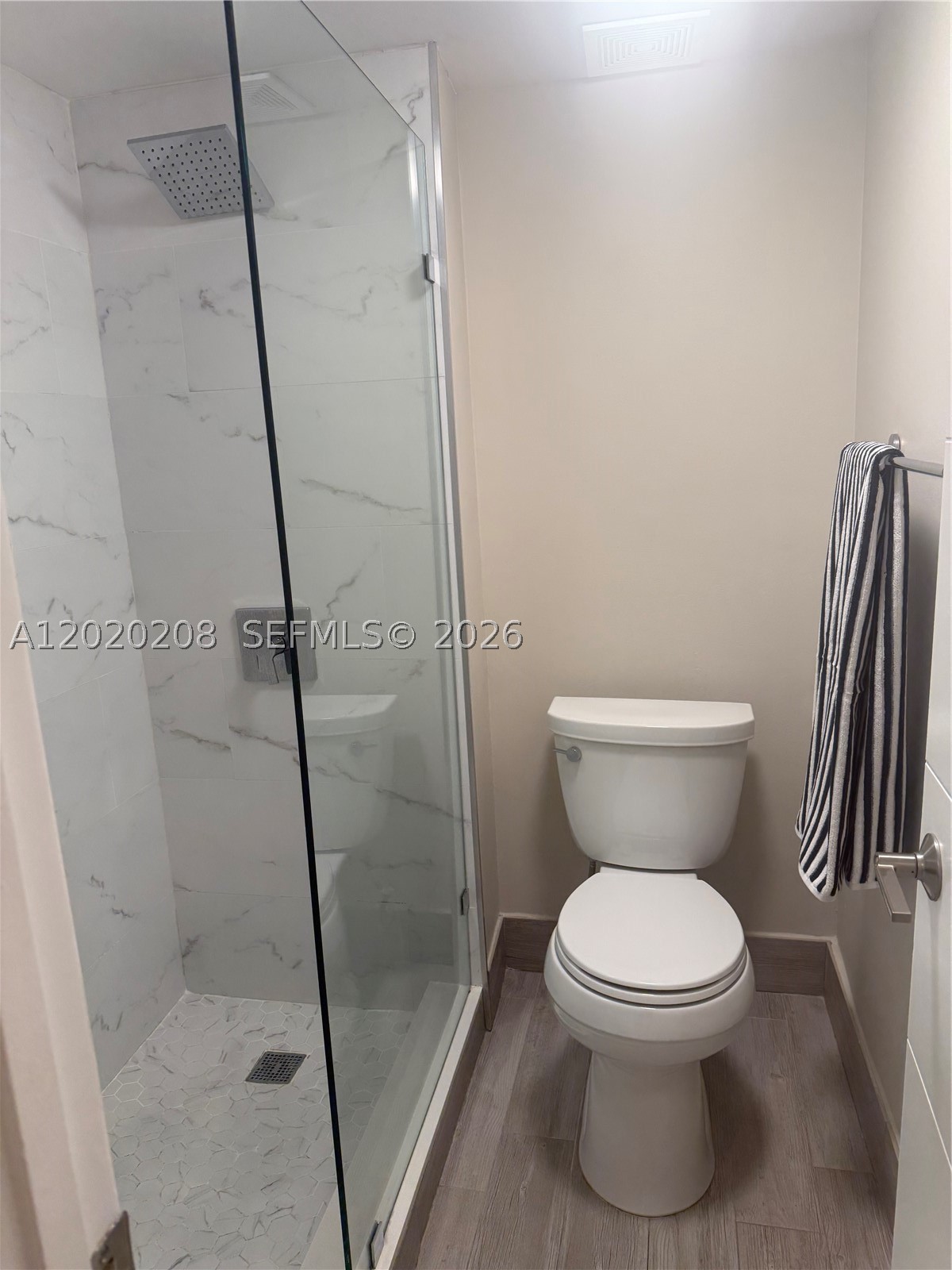 436 Lakeview Dr #203, Weston FL 33326