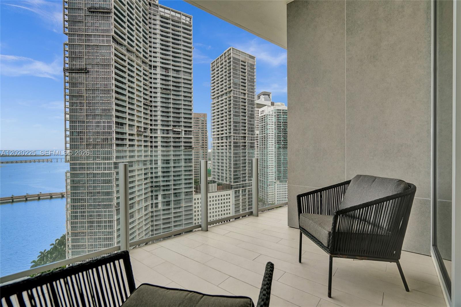 300 Biscayne Boulevard Way #2305W, Miami FL 33131