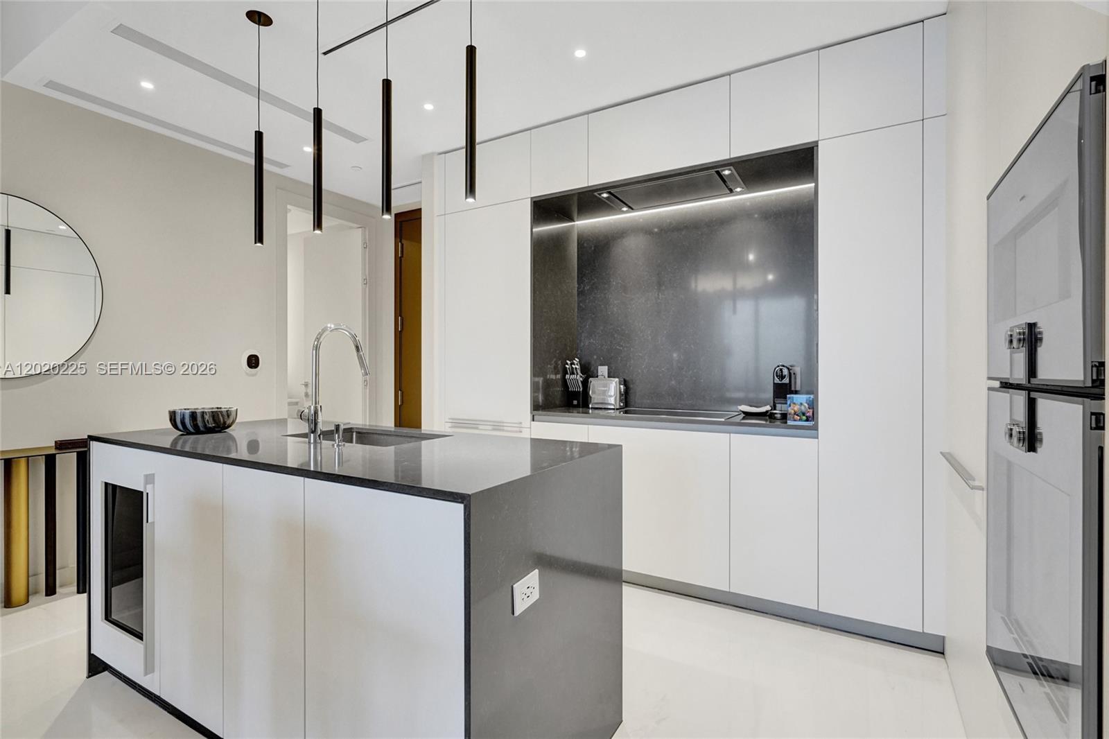 300 Biscayne Boulevard Way #2305W, Miami FL 33131