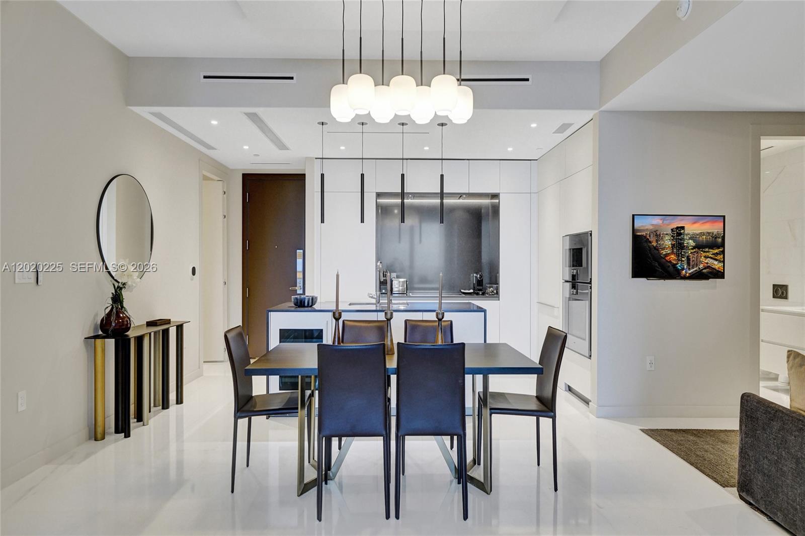 300 Biscayne Boulevard Way #2305W, Miami FL 33131