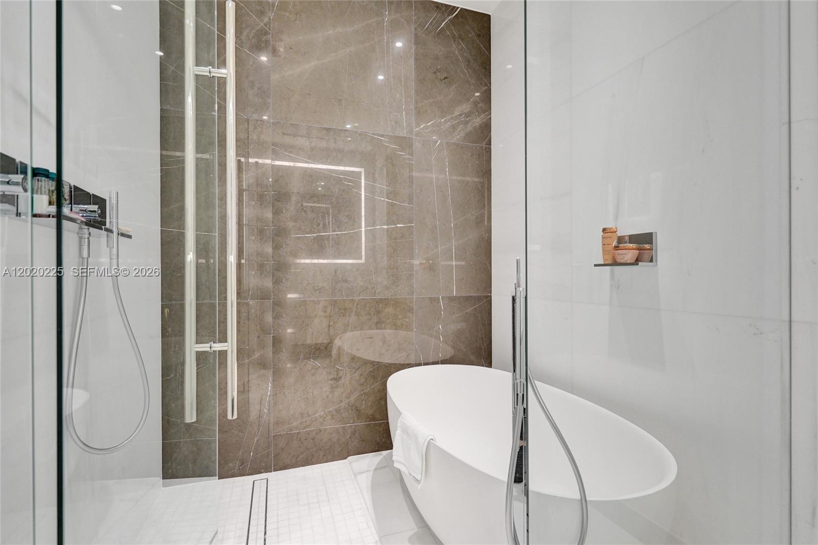 300 Biscayne Boulevard Way #2305W, Miami FL 33131