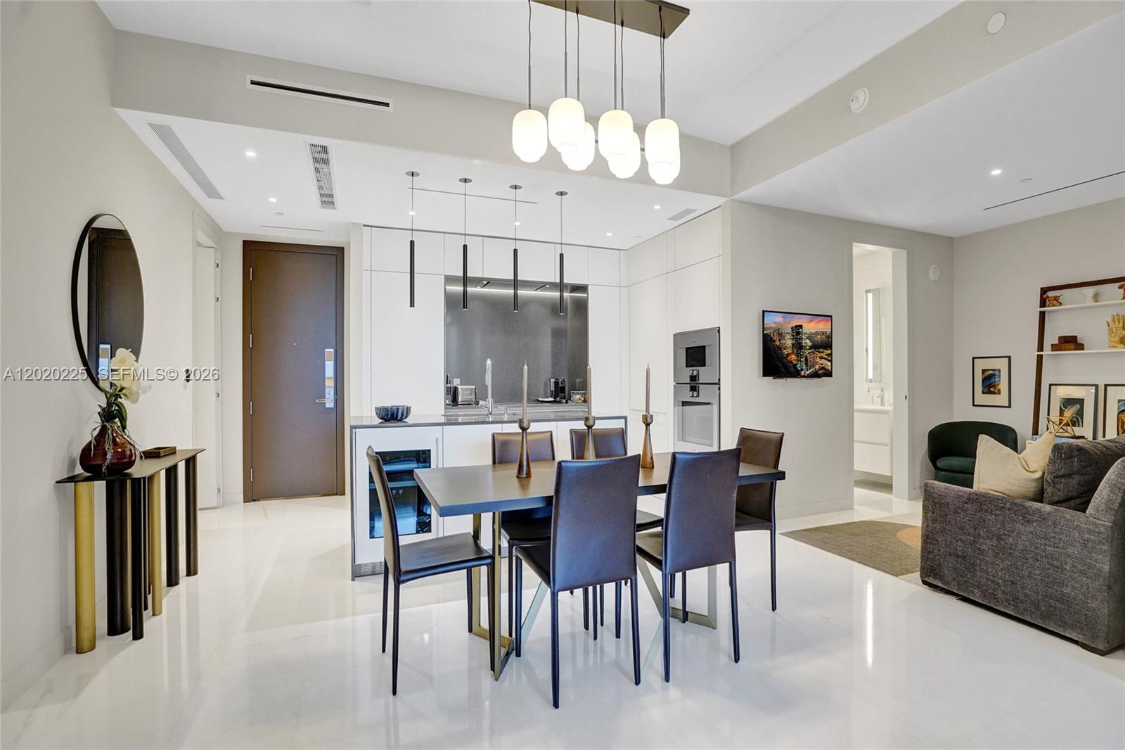 300 Biscayne Boulevard Way #2305W, Miami FL 33131