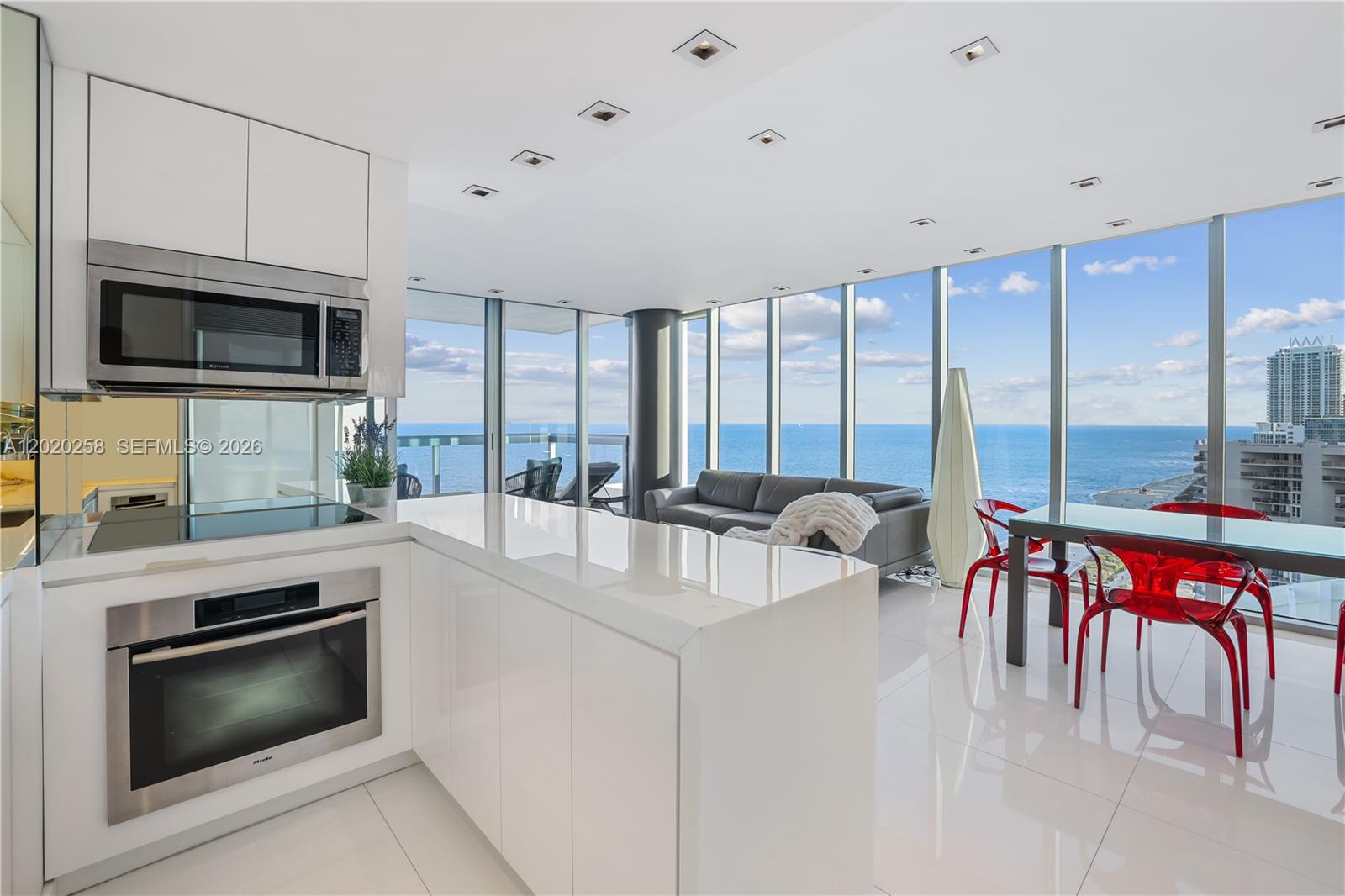 6899 Collins Ave #2208, Miami Beach FL 33141