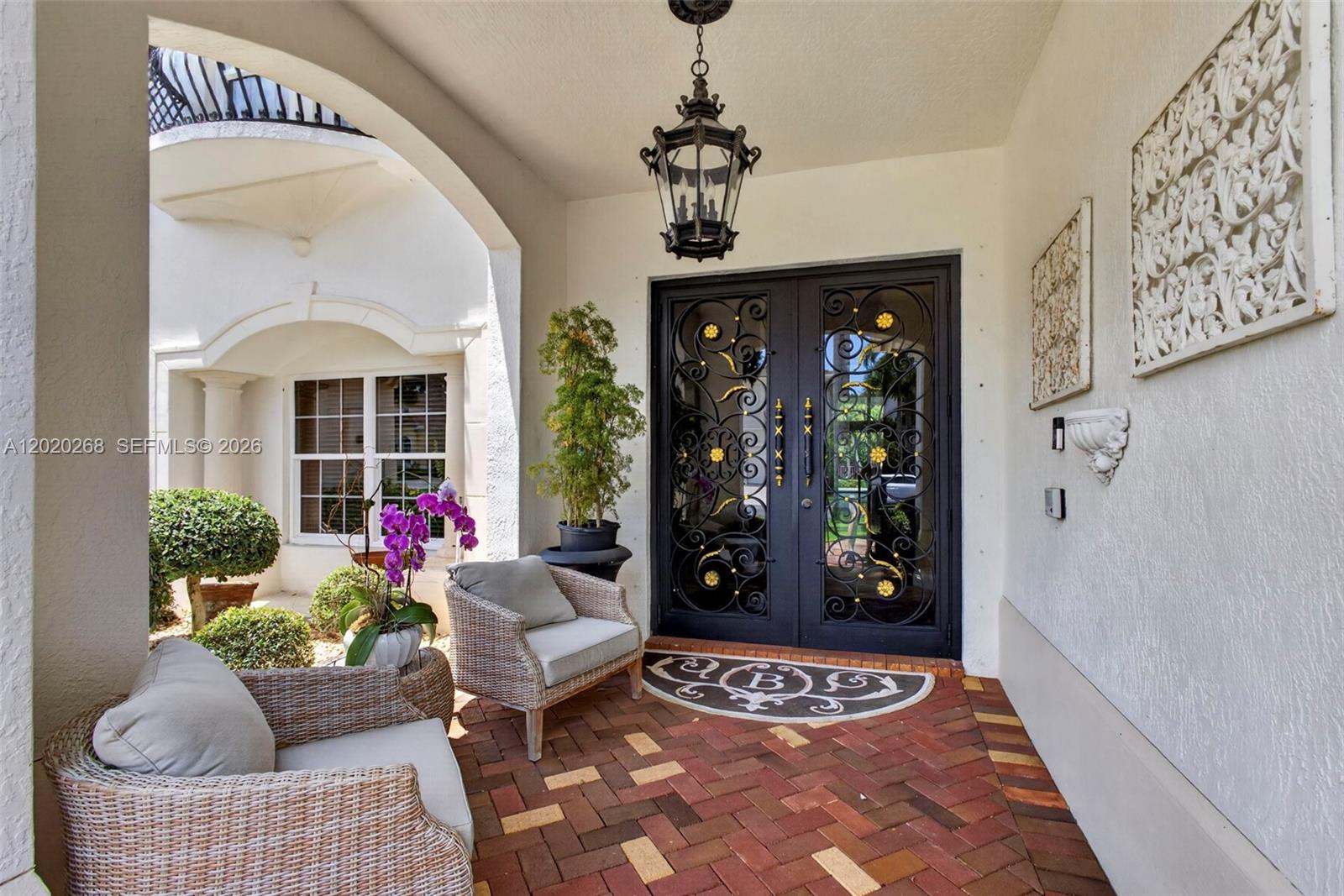 111 Abondance Dr, Palm Beach Gardens FL 33410