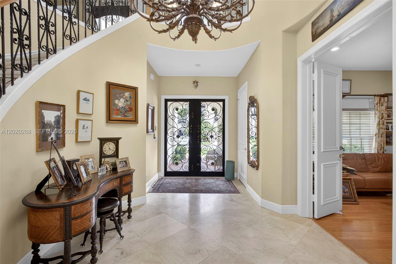 111 Abondance Dr, Palm Beach Gardens FL 33410