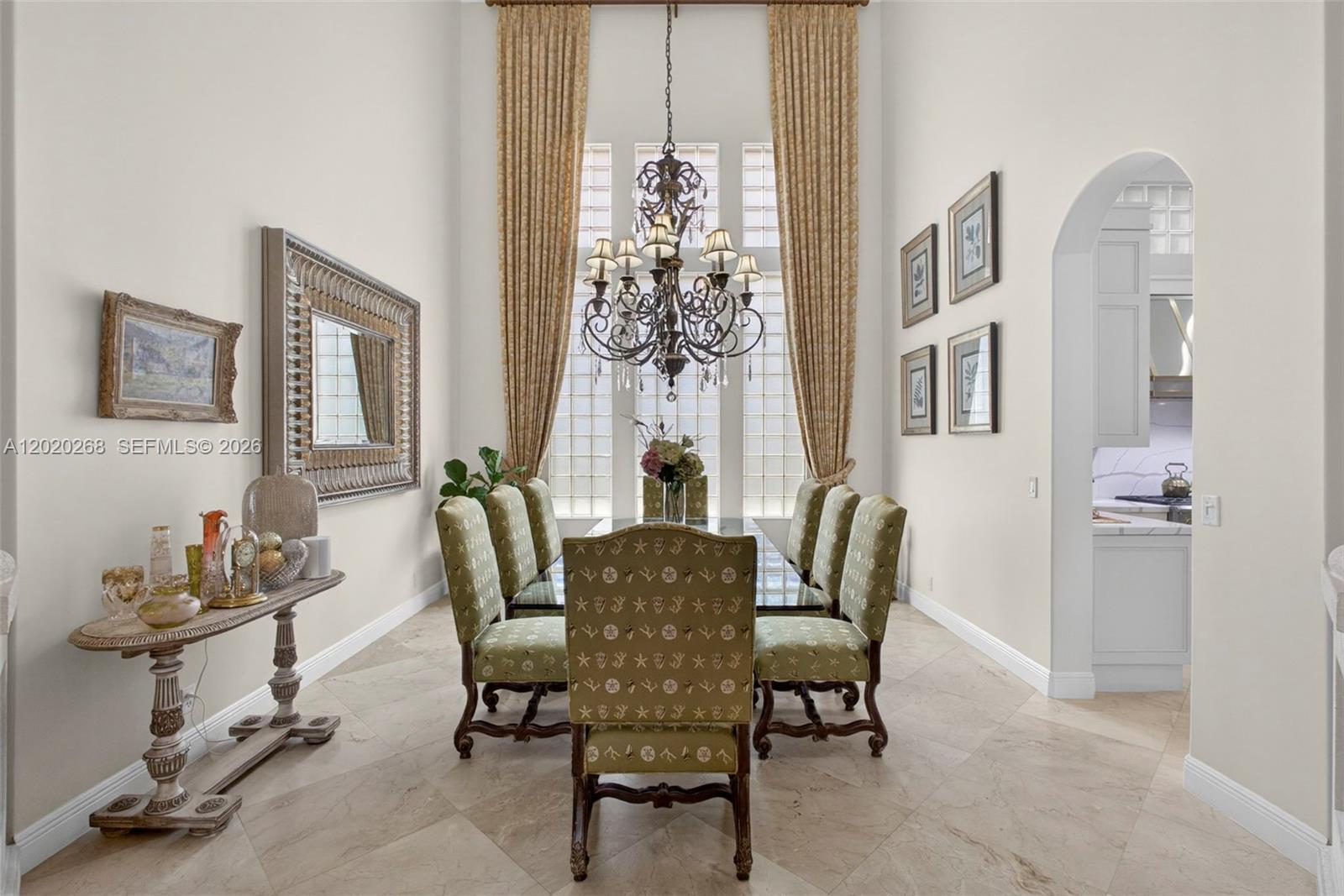 111 Abondance Dr, Palm Beach Gardens FL 33410