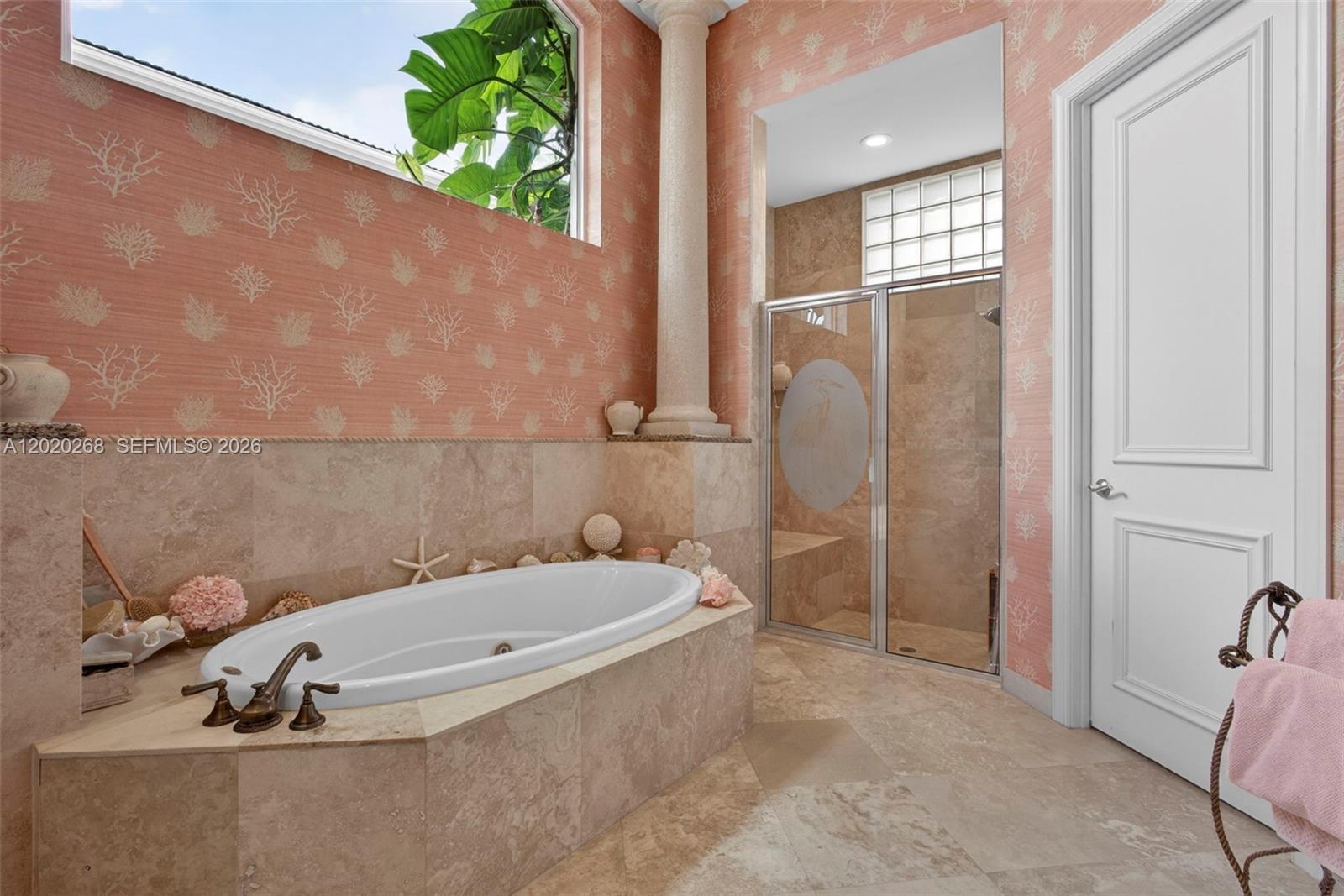 111 Abondance Dr, Palm Beach Gardens FL 33410