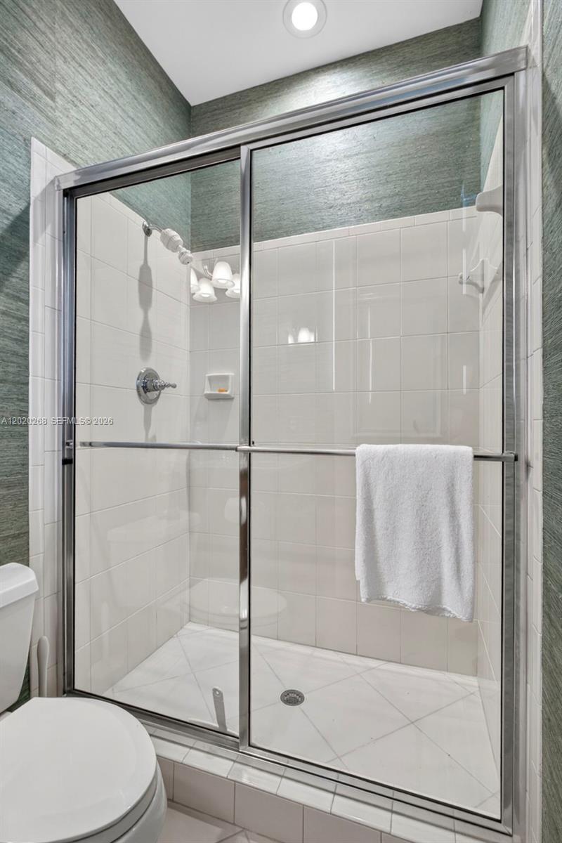 111 Abondance Dr, Palm Beach Gardens FL 33410