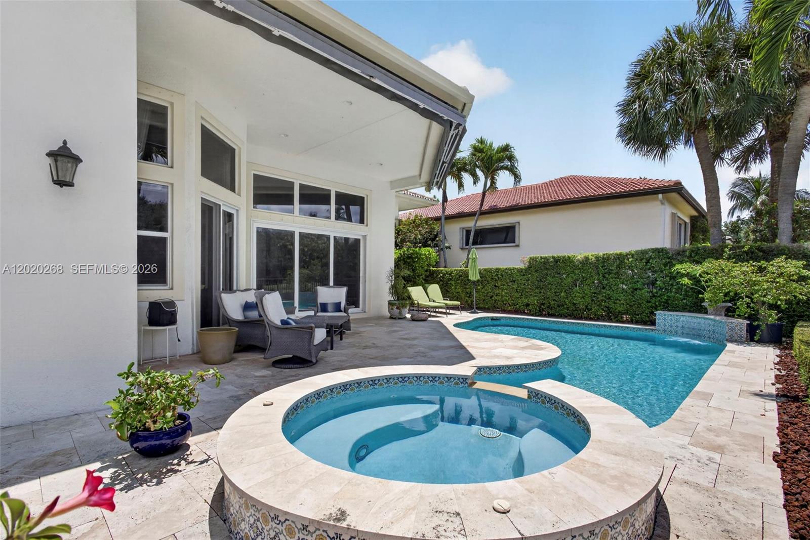 111 Abondance Dr, Palm Beach Gardens FL 33410